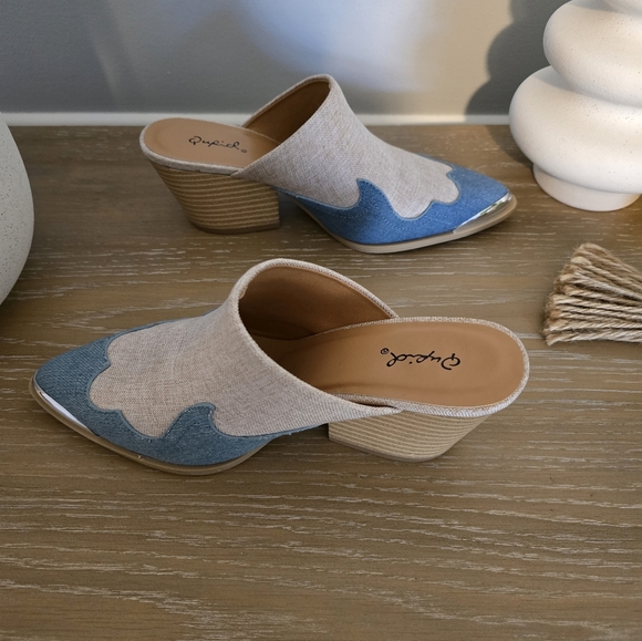 SOLD - Picture 4 of 7